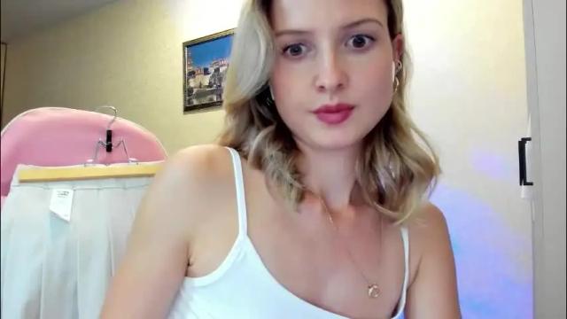 Thumbnail 3, julie_flores's Stream at Chaturbate, 2 months ago