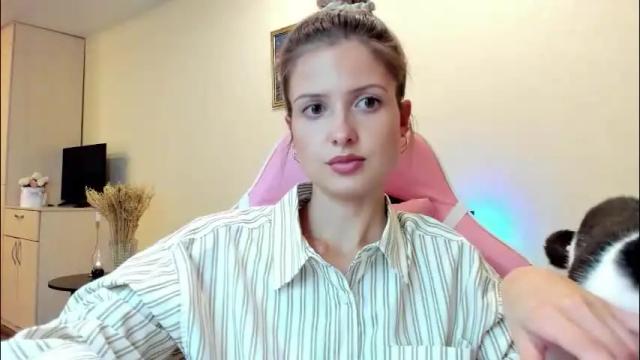 Thumbnail 3, julie_flores's Stream at Chaturbate, 1 month ago