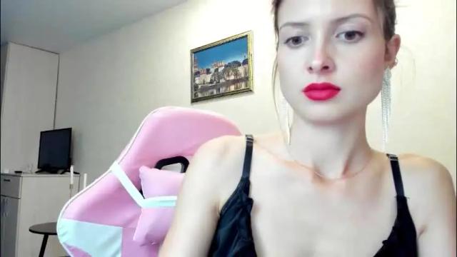 Image 10 of julie_flores Stream on Chaturbate on 1 month ago