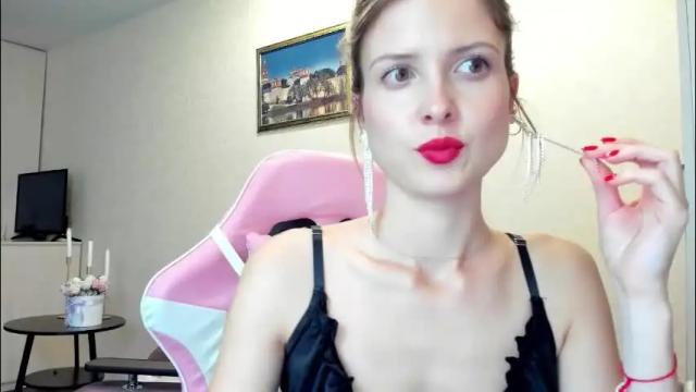 Image 6 of julie_flores Stream on Chaturbate on 1 month ago