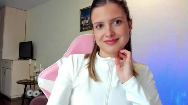 Image 11 of julie_flores Stream on Chaturbate on 1 month ago