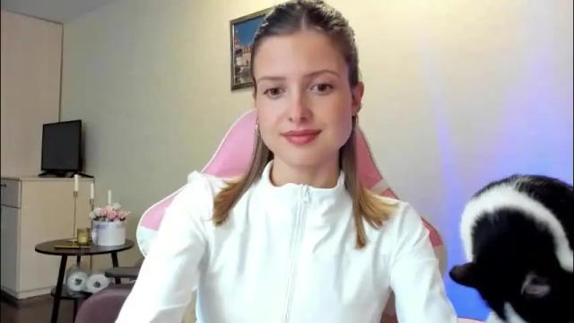 Image 4 of julie_flores Stream on Chaturbate on 1 month ago