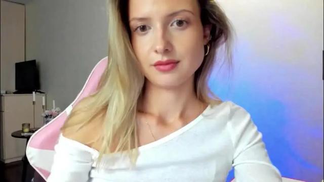 Thumbnail 2, julie_flores's Stream at Chaturbate, 1 month ago