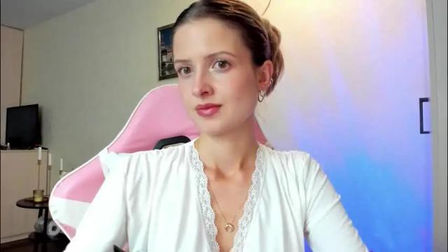 Image 2 of julie_flores Stream on Chaturbate on 27 days ago