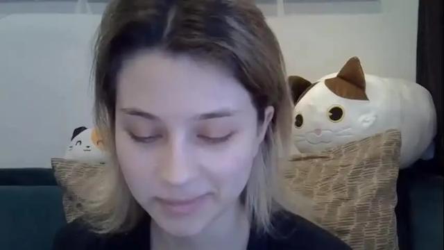 Image 12 of julie_pink_ Stream on Chaturbate on 22 months ago