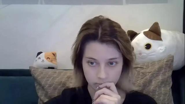 Image 8 of julie_pink_ Stream on Chaturbate on 22 months ago
