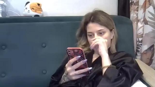 Image 10 of julie_pink_ Stream on Chaturbate on 21 months ago