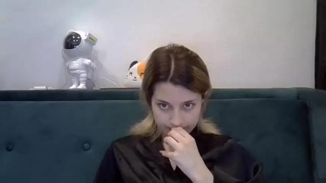 Image 4 of julie_pink_ Stream on Chaturbate on 21 months ago