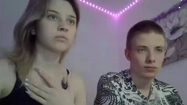 Image 2 of julie_pink_ Stream on Chaturbate on 21 months ago