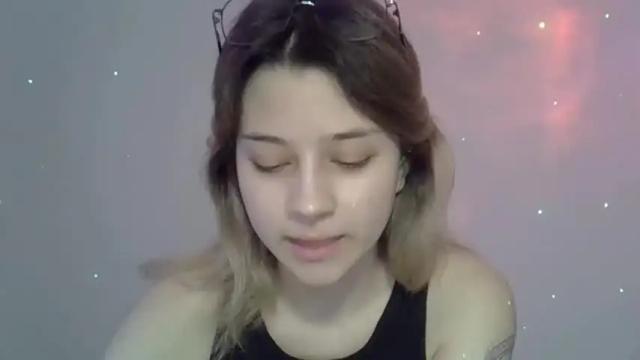 Image 12 of julie_pink_ Stream on Chaturbate on 21 months ago