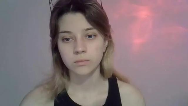 Image 8 of julie_pink_ Stream on Chaturbate on 21 months ago