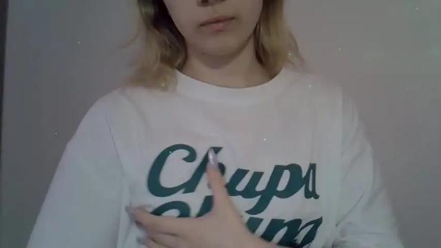 Image 12 of julie_pink_ Stream on Chaturbate on 21 months ago