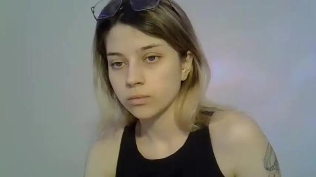 Image 12 of julie_pink_ Stream on Chaturbate on 21 months ago