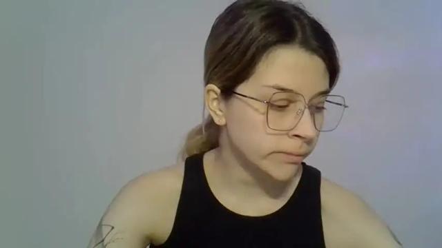 Image 4 of julie_pink_ Stream on Chaturbate on 21 months ago