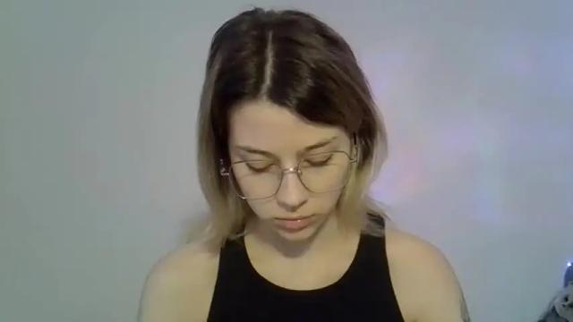 Image 6 of julie_pink_ Stream on Chaturbate on 21 months ago