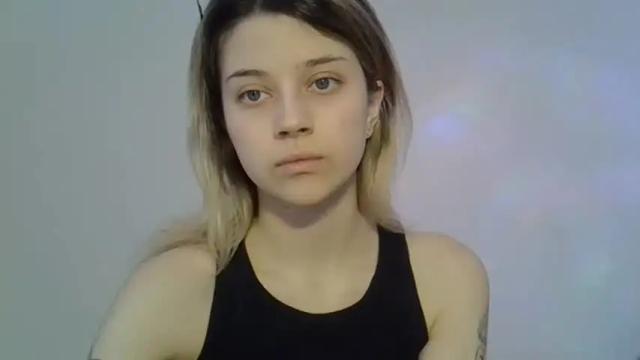 Image 8 of julie_pink_ Stream on Chaturbate on 21 months ago