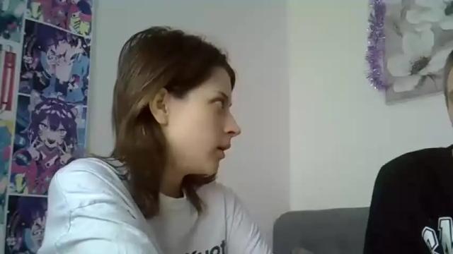Image 12 of julie_pink_ Stream on Chaturbate on 20 months ago