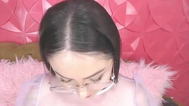 Image 11 of julieconnel Stream on Chaturbate on 14 months ago