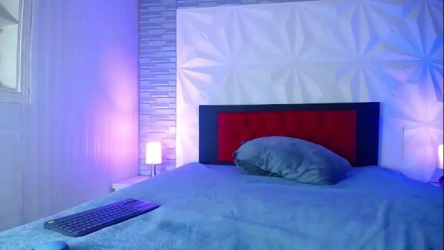 Image 11 of julieetha Stream on Chaturbate on 6 days ago