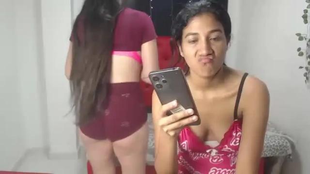 Image 11 of julieethmoon20 Stream on Chaturbate on 14 months ago