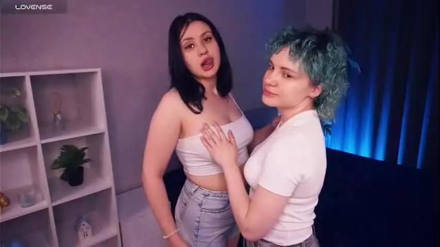 Image 6 of julieflavie Stream on Chaturbate on 8 days ago