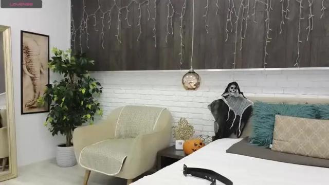 Image 3 of juliegrace_ Stream on Chaturbate on 21 months ago