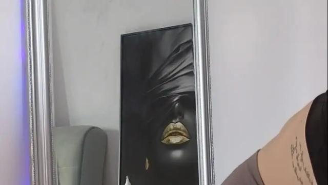 Image 2 of juliejuliette Stream on Chaturbate on 1 month ago