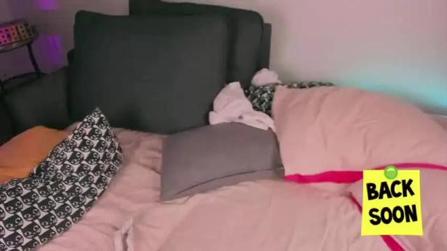 Image 12 of juliet_schoolgirl Stream on Chaturbate on 14 months ago
