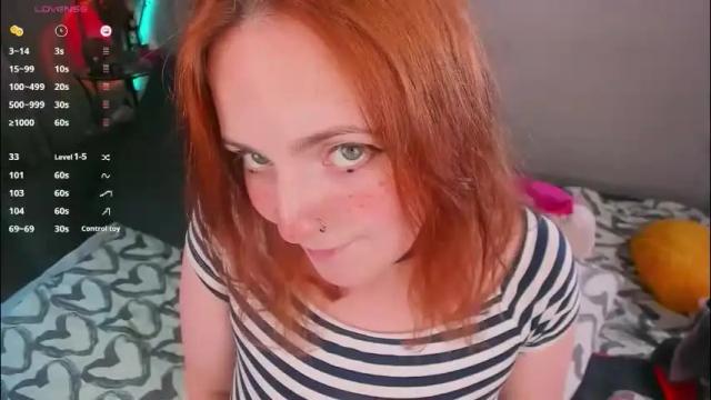 Image 3 of juliet_schoolgirl Stream on Chaturbate on 3 months ago