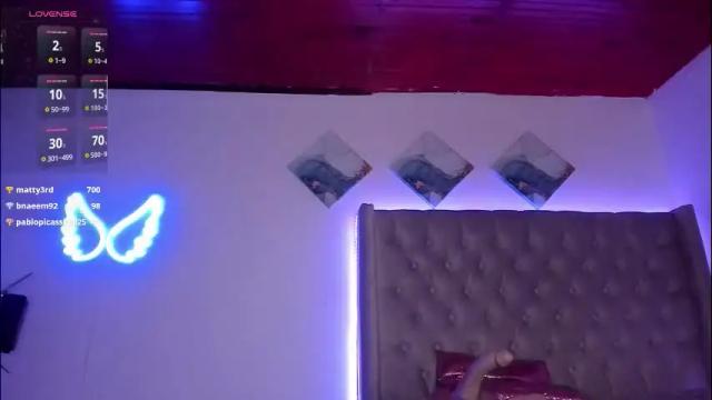 Image 8 of julieta369 Stream on Chaturbate on 2 months ago