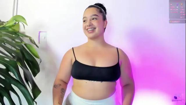 Thumbnail 1, julieta_333's Stream at Chaturbate, 2 months ago