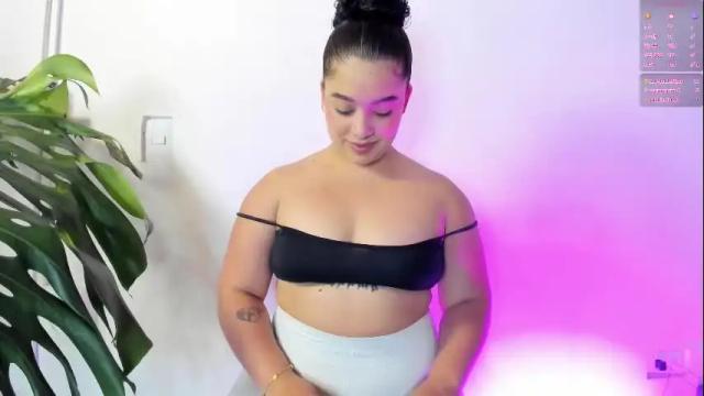 Thumbnail 2, julieta_333's Stream at Chaturbate, 2 months ago