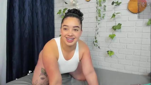 Image 8 of julieta_333 Stream on Chaturbate on 1 month ago