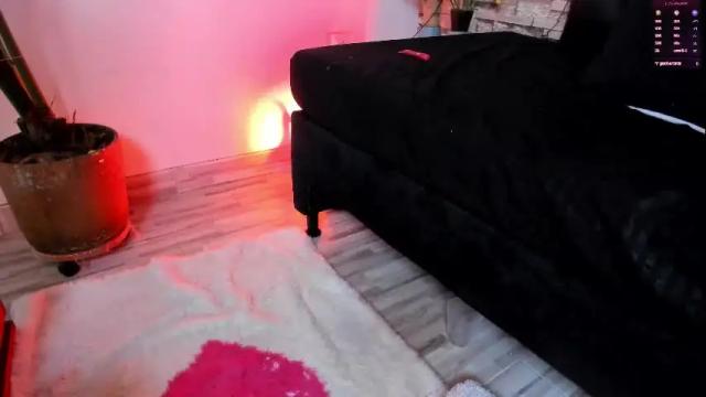 Image 10 of julieta_333 Stream on Chaturbate on 24 days ago