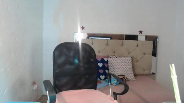Image 8 of julieta__fox_ Stream on Chaturbate on 1 month ago