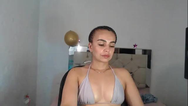 Image 10 of julieta__fox_ Stream on Chaturbate on 12 days ago