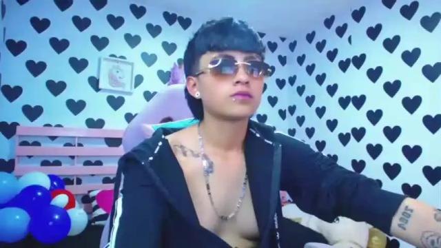 Image 12 of julieta_a_ Stream on Chaturbate on 19 months ago