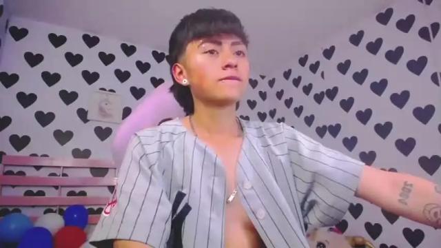 Image 12 of julieta_a_ Stream on Chaturbate on 19 months ago