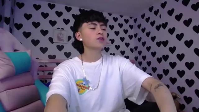 Image 11 of julieta_a_ Stream on Chaturbate on 19 months ago