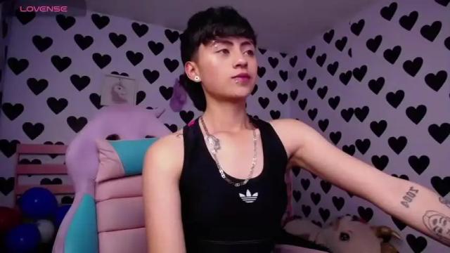 Image 11 of julieta_a_ Stream on Chaturbate on 19 months ago