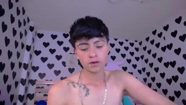 Image 11 of julieta_a_ Stream on Chaturbate on 18 months ago