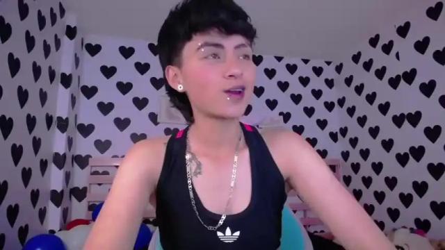 Image 8 of julieta_a_ Stream on Chaturbate on 18 months ago