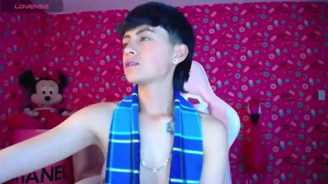 Image 12 of julieta_a_ Stream on Chaturbate on 18 months ago