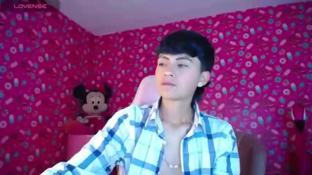 Image 4 of julieta_a_ Stream on Chaturbate on 18 months ago