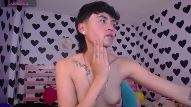Image 6 of julieta_a_ Stream on Chaturbate on 18 months ago
