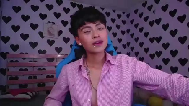 Image 7 of julieta_a_ Stream on Chaturbate on 18 months ago