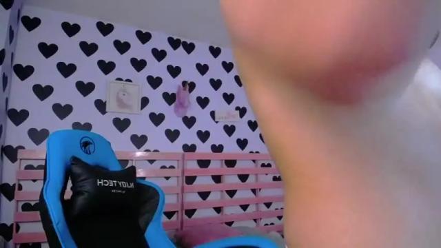 Image 4 of julieta_a_ Stream on Chaturbate on 18 months ago