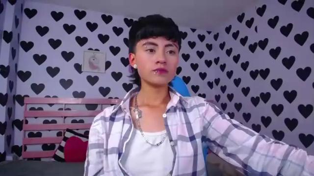 Image 4 of julieta_a_ Stream on Chaturbate on 17 months ago