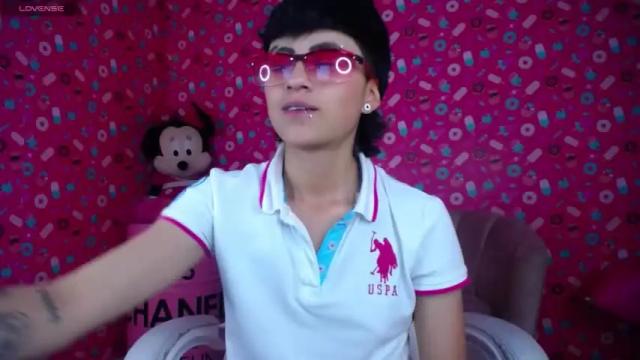 Image 10 of julieta_a_ Stream on Chaturbate on 17 months ago