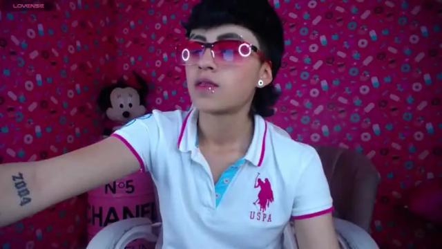 Image 12 of julieta_a_ Stream on Chaturbate on 17 months ago